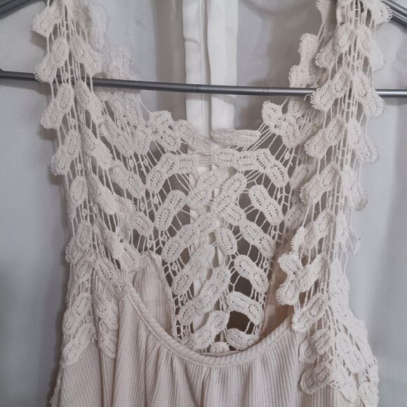 Daytrip Women’s Sz M Cream Tank Racerback Crochet Cotton Rayon Blend - Picture 3 of 10
